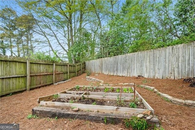 1019 Greenbriar Circle, Decatur, GA 30033