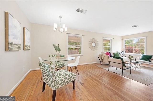 1019 Greenbriar Circle, Decatur, GA 30033