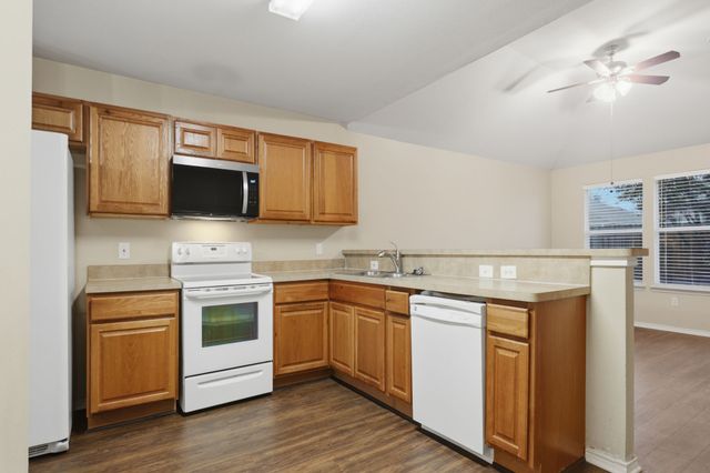 5589 Hunters Bend Lane, Dallas, TX 75249