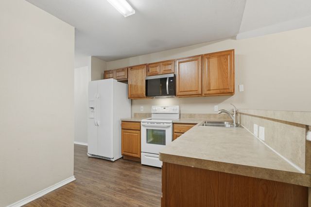 5589 Hunters Bend Lane, Dallas, TX 75249