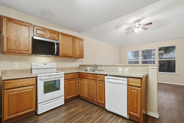 5589 Hunters Bend Lane, Dallas, TX 75249