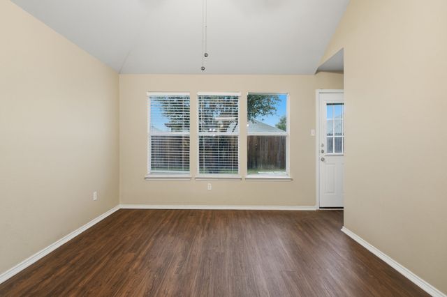 5589 Hunters Bend Lane, Dallas, TX 75249