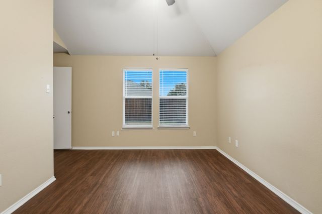 5589 Hunters Bend Lane, Dallas, TX 75249