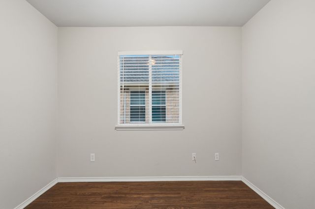 5589 Hunters Bend Lane, Dallas, TX 75249