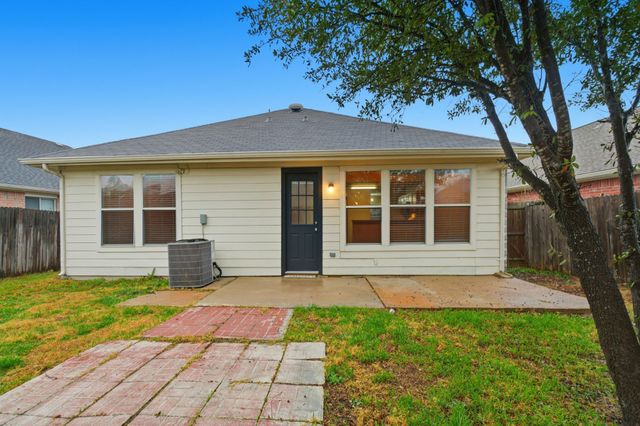 5589 Hunters Bend Lane, Dallas, TX 75249