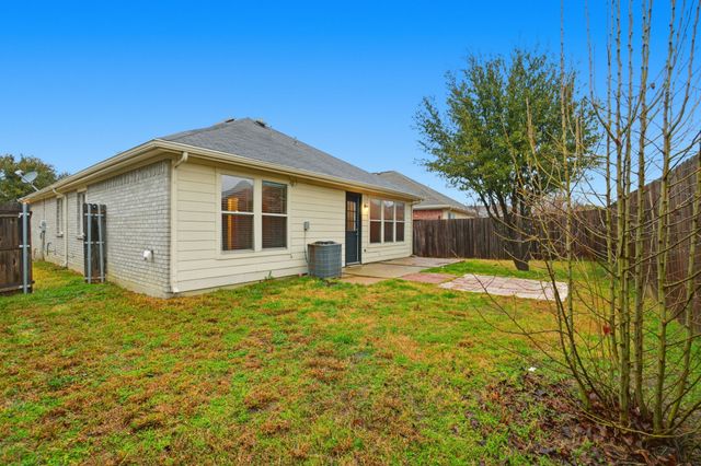 5589 Hunters Bend Lane, Dallas, TX 75249