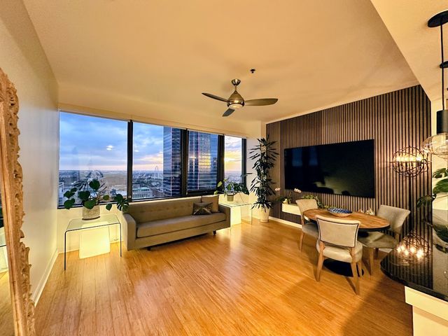 1200 Main Street 2402, Dallas, TX 75202