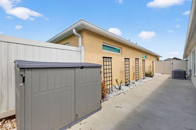 5548 MILLICAN AVENUE, The Villages, FL 32163