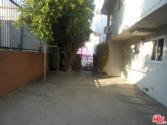 213 S Alexandria Avenue 10, Los Angeles, CA 90004