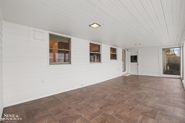 16240 Amherst Avenue, Beverly Hills, MI 48025