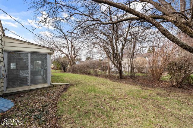 16240 Amherst Avenue, Beverly Hills, MI 48025
