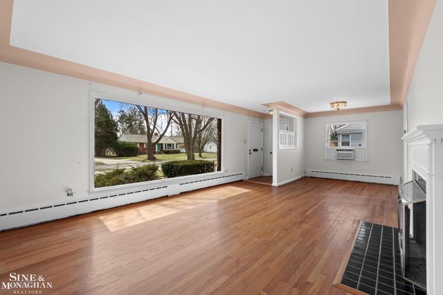 16240 Amherst Avenue, Beverly Hills, MI 48025