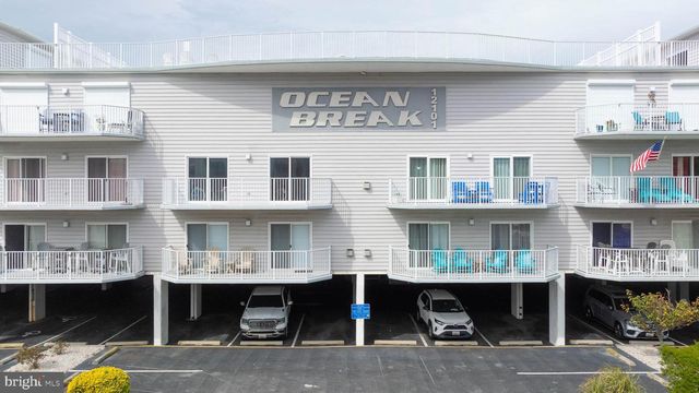 12101 ASSAWOMAN DR #203, Ocean City, MD 21842