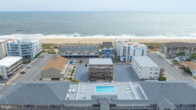 12101 ASSAWOMAN DR #203, Ocean City, MD 21842
