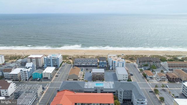 12101 ASSAWOMAN DR #203, Ocean City, MD 21842