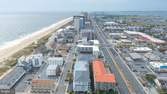 12101 ASSAWOMAN DR #203, Ocean City, MD 21842