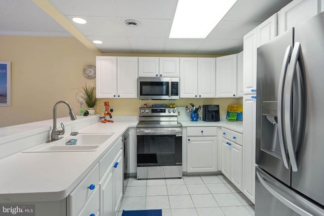 12101 ASSAWOMAN DR #203, Ocean City, MD 21842