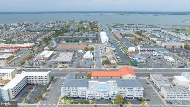 12101 ASSAWOMAN DR #203, Ocean City, MD 21842