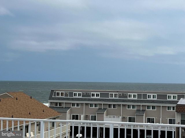 12101 ASSAWOMAN DR #203, Ocean City, MD 21842