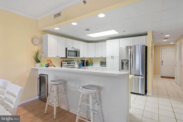 12101 ASSAWOMAN DR #203, Ocean City, MD 21842