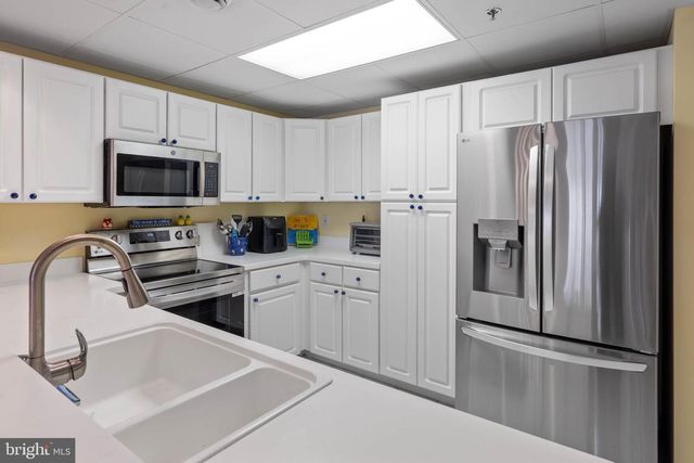 12101 ASSAWOMAN DR #203, Ocean City, MD 21842