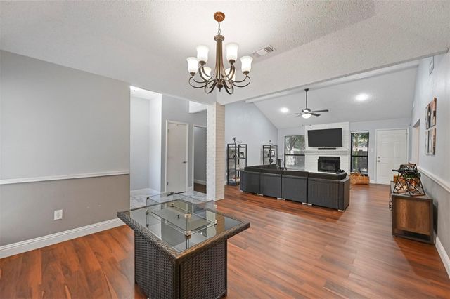 2530 Seven Hills Drive, Grand Prairie, TX 75052