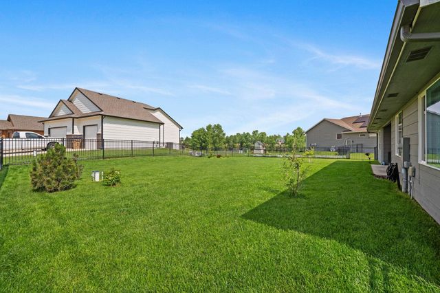 2245 S Nicole Cir, Andover, KS 67002