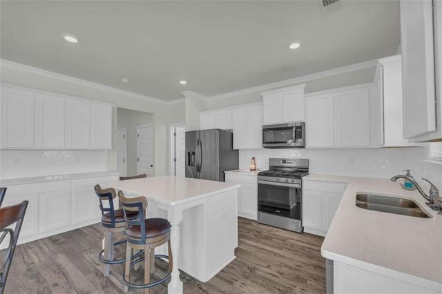 458 Blue Juniper Circle, Loganville, GA 30052