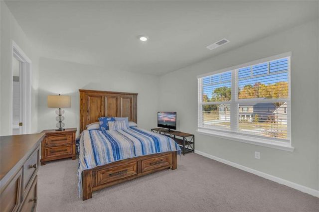 458 Blue Juniper Circle, Loganville, GA 30052