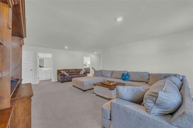 458 Blue Juniper Circle, Loganville, GA 30052