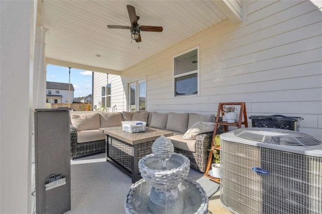 458 Blue Juniper Circle, Loganville, GA 30052