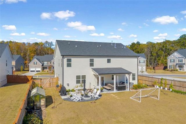 458 Blue Juniper Circle, Loganville, GA 30052