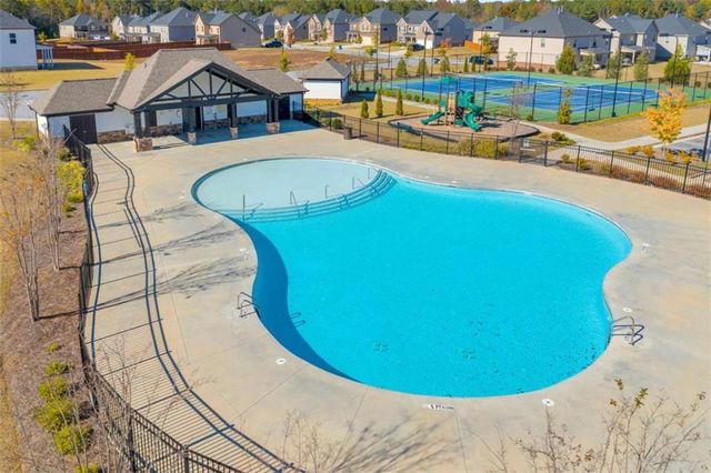 458 Blue Juniper Circle, Loganville, GA 30052