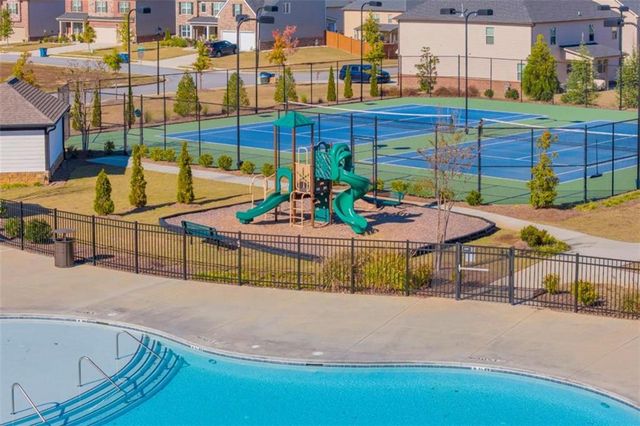 458 Blue Juniper Circle, Loganville, GA 30052