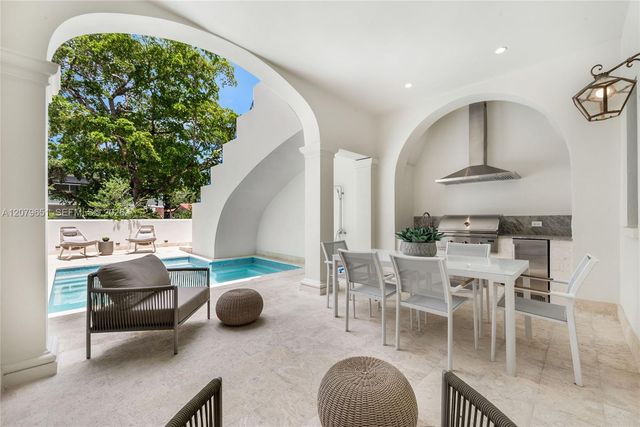 550 Malaga Avenue Villa 1, Coral Gables, FL 33134