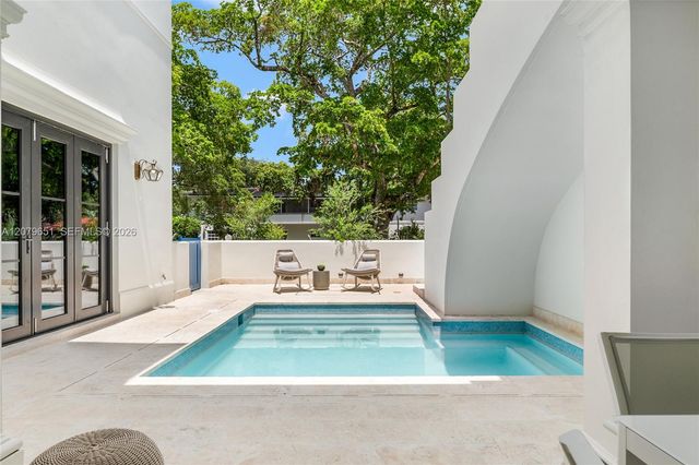 550 Malaga Avenue Villa 1, Coral Gables, FL 33134