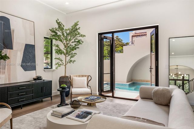 550 Malaga Avenue Villa 1, Coral Gables, FL 33134