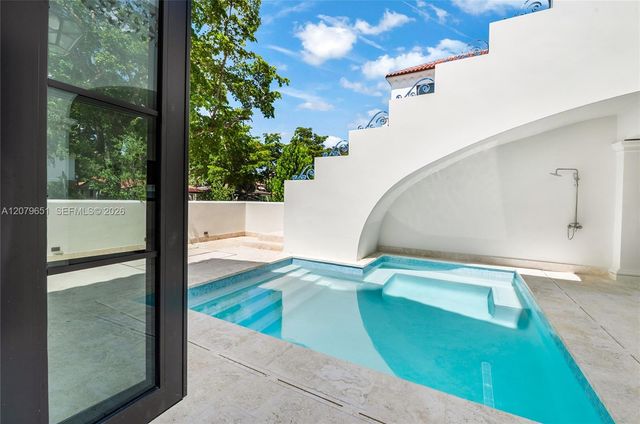 550 Malaga Avenue Villa 1, Coral Gables, FL 33134