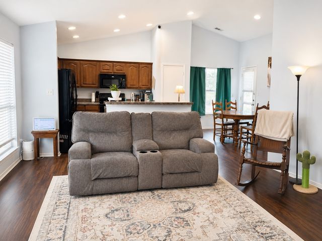 1249 Cottonwood Drive, Crowley, TX 76036