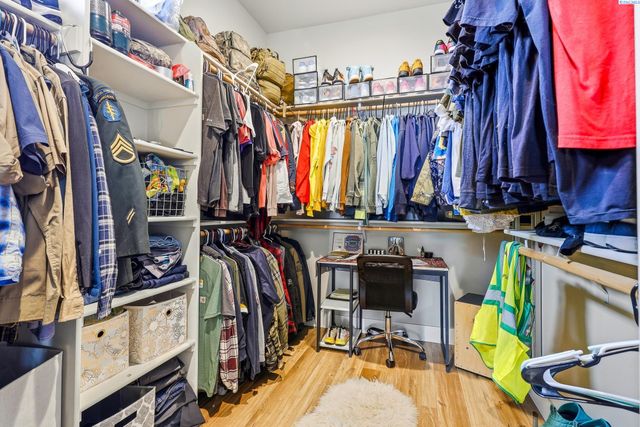 5520 Hershey Ln., West Richland, WA 99353