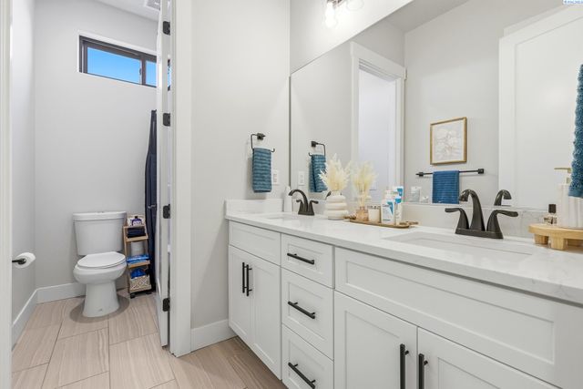 5520 Hershey Ln., West Richland, WA 99353