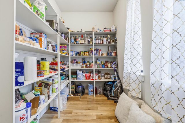 5520 Hershey Ln., West Richland, WA 99353