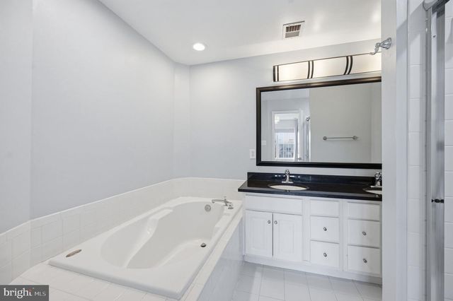 1443 N SCOTT ST, Arlington, VA 22209