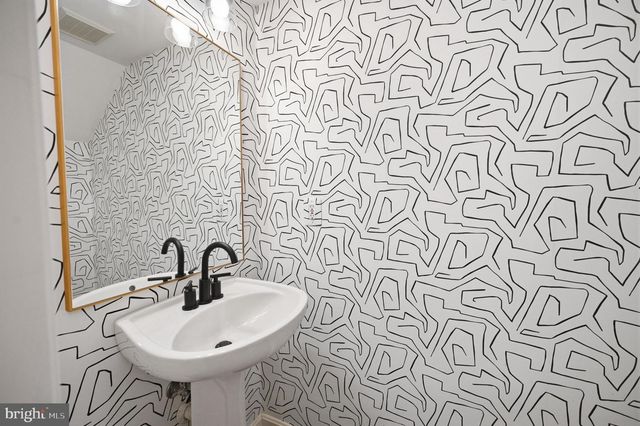 1443 N SCOTT ST, Arlington, VA 22209