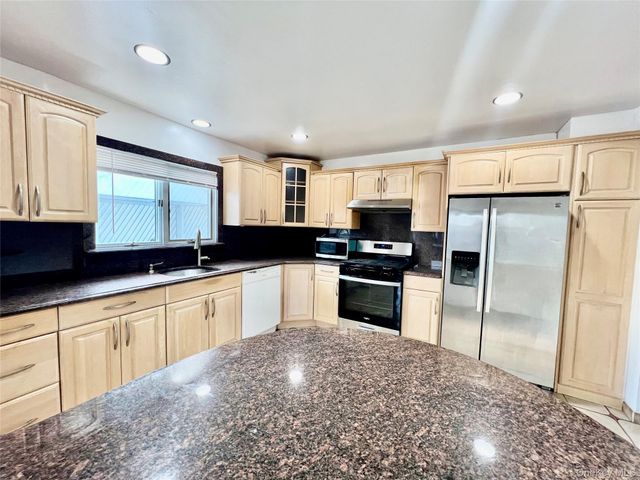 85-11 164th Avenue, Howard Beach, NY 11414