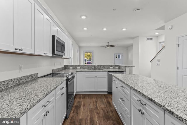 725 60TH PL, Capitol Heights, MD 20743