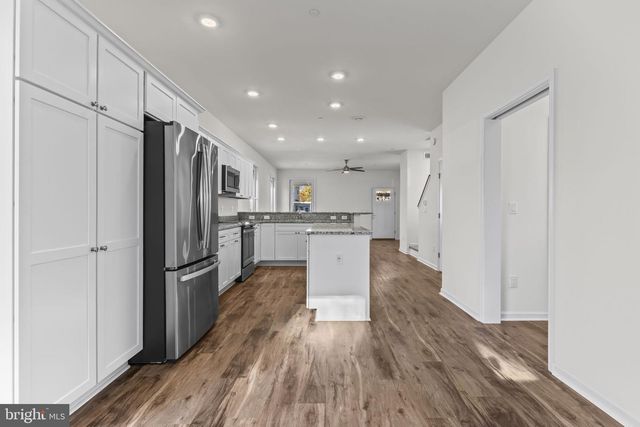 725 60TH PL, Capitol Heights, MD 20743