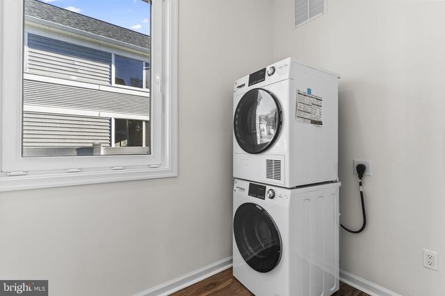 725 60TH PL, Capitol Heights, MD 20743