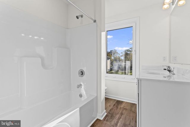 725 60TH PL, Capitol Heights, MD 20743