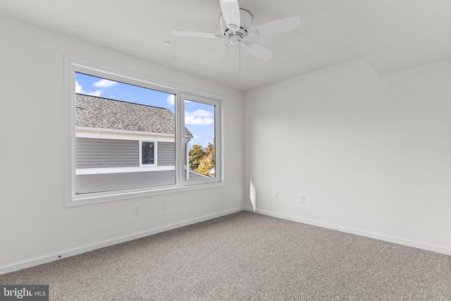 725 60TH PL, Capitol Heights, MD 20743